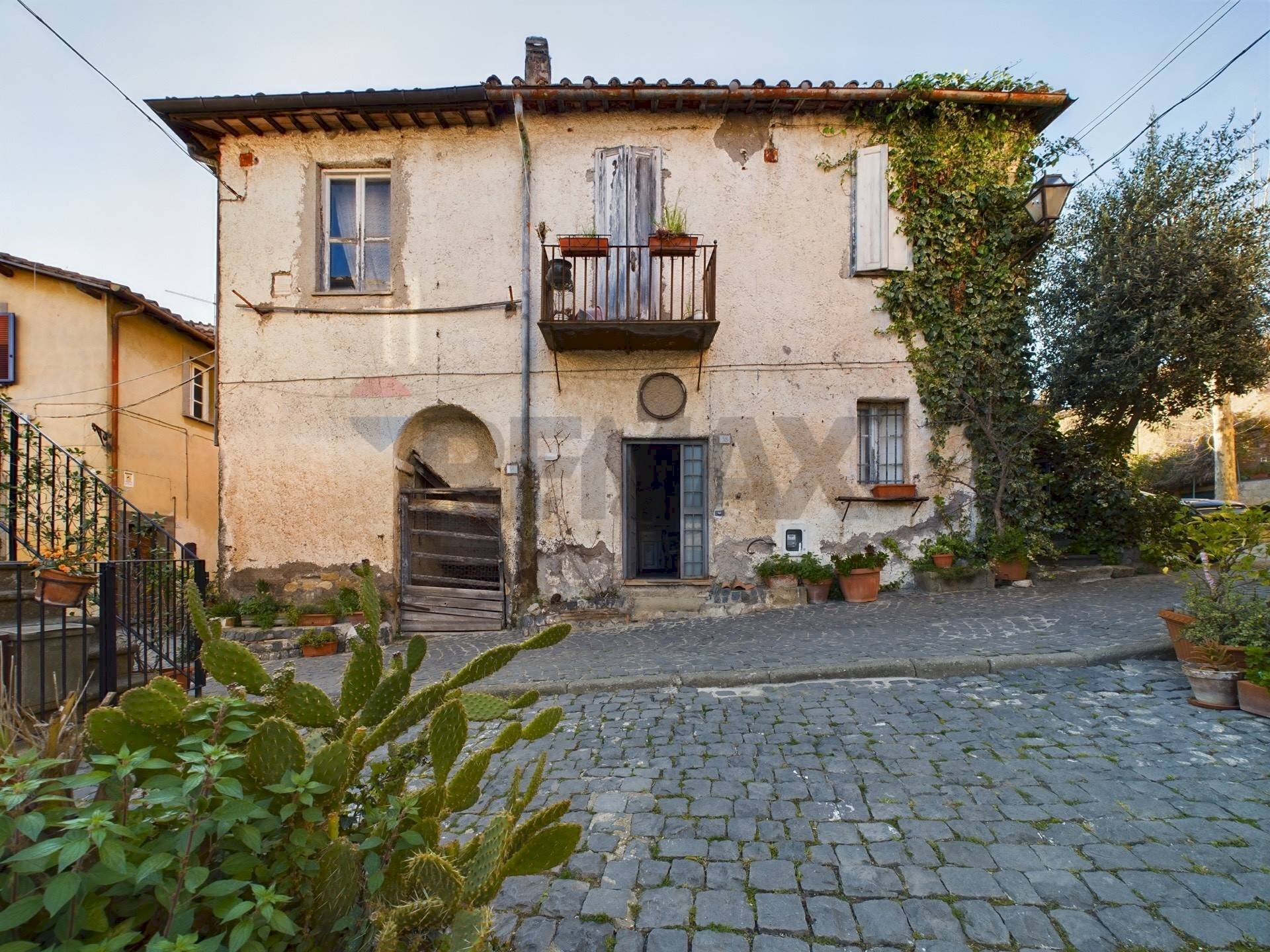 Casa all\'aperto - Trilocale Via XX Settembre
 
38, Formello - foto 1