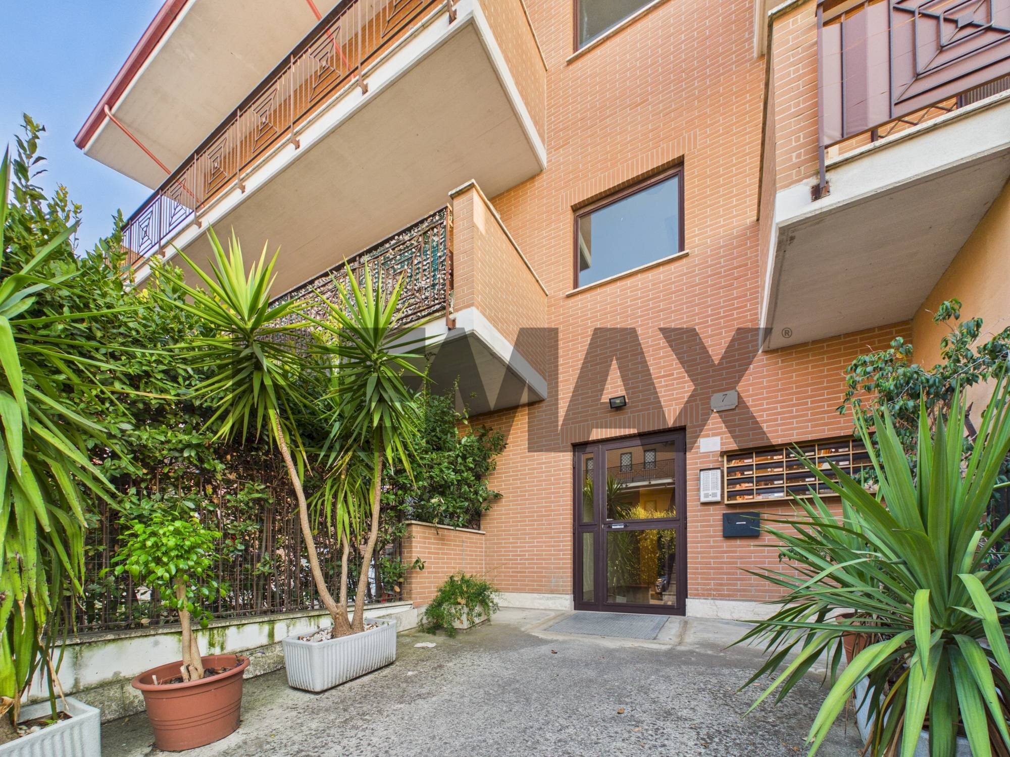 Edificio all\'aperto - Attico Via Sante Monachesi
7, Mentana - foto 2