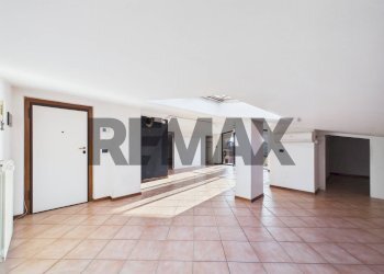 Stanza vuota - Attico Via Sante Monachesi
 
7, Mentana - foto 4