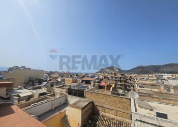 Edificio all\'aperto - Trilocale via polizzi
 
16, Bagheria - foto 21