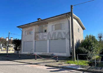 Casa all\'aperto - Independent house Via Cristoforo Colombo
 
107, Pasian di Prato - photo 3