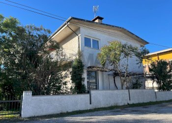 Casa all\'aperto - Independent house Via Cristoforo Colombo
 
107, Pasian di Prato - photo 4