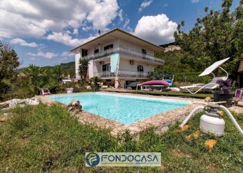 Foto 1 - Casa semi indipendente Via Orazio Flacco
 
1, Montecorvino Pugliano - foto 1