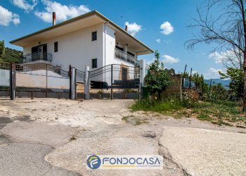 Foto 3 - Casa semi indipendente Via Orazio Flacco
 
1, Montecorvino Pugliano - foto 3
