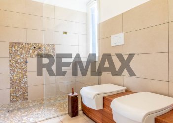 Bagno - Villa Via Monte nero
 
28/B, Arona - photo 22