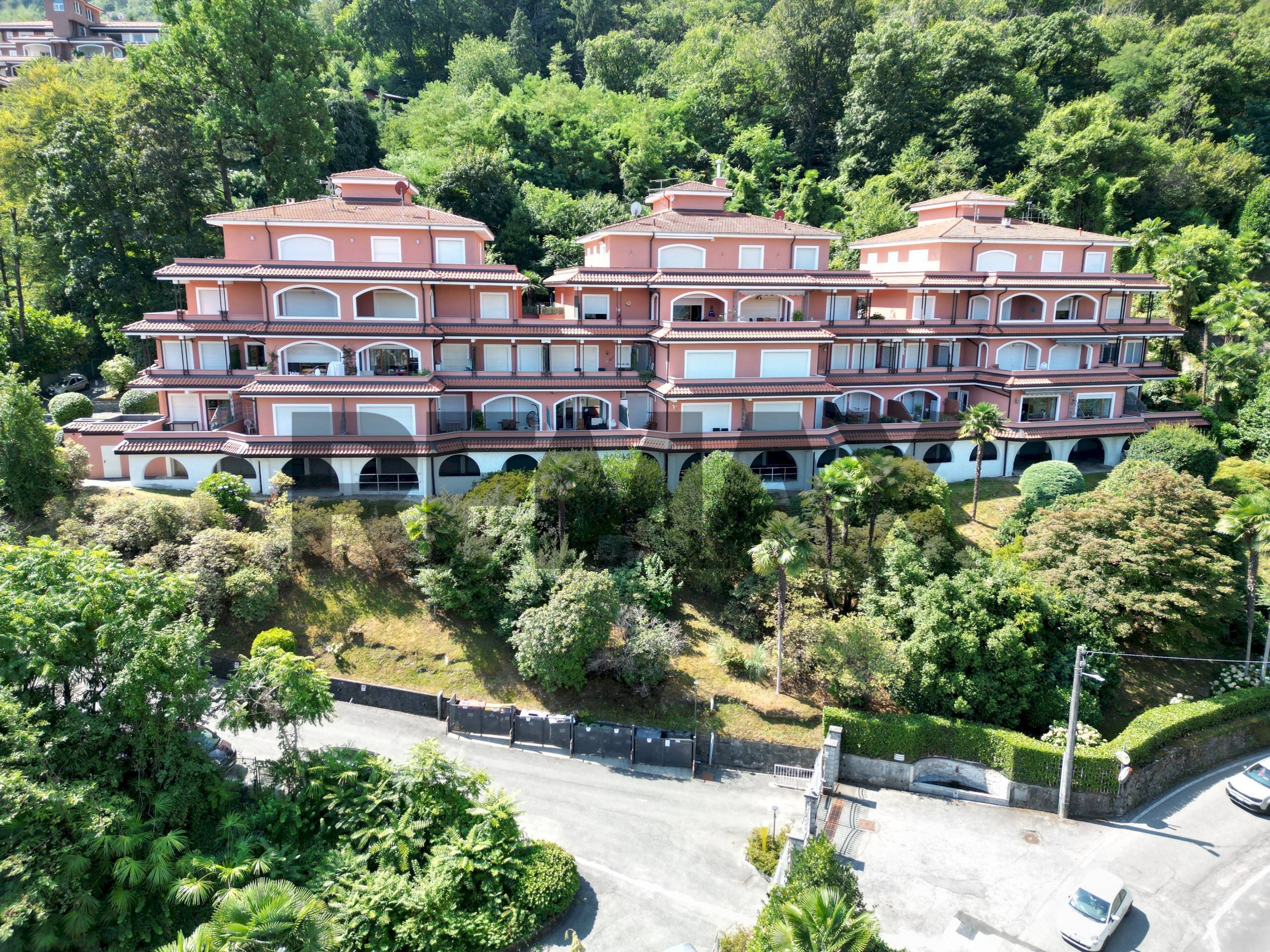 Edificio all\'aperto - Two-room apartment VIA SELVALUNGA
 
1, Stresa - photo 3