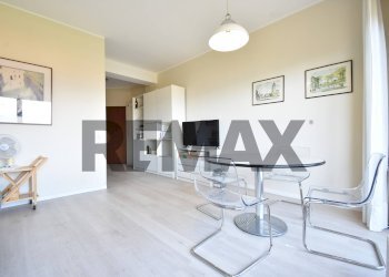 Sala da pranzo - Two-room apartment VIA SELVALUNGA
 
1, Stresa - photo 32