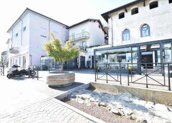 Edificio all\'aperto - Cafeteria - Cold Bar corso Marconi
73, Arona - photo 6