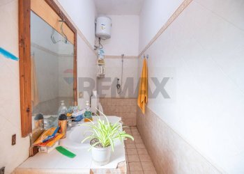 Bagno - Semi-detached house C.da Beneventana
 
SNC, Ragusa - photo 25