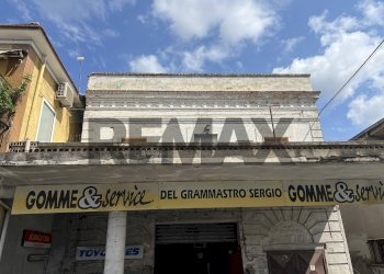 Edificio all\'aperto - Locale Commerciale Borgo Carmine
102, Pianella - foto 6