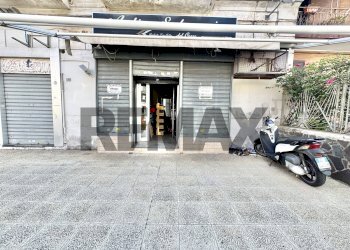 Edificio all\'aperto - Commercial Premises VIA NAPOLI
67, Mugnano di Napoli - photo 4