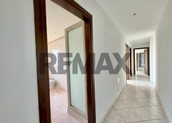 Hall / corridoio - Three-room apartment VIA GIORDANO BRUNO
31, Marano di Napoli - photo 17