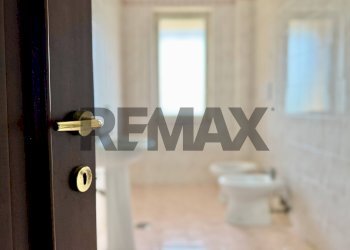 Bagno - Three-room apartment VIA GIORDANO BRUNO
31, Marano di Napoli - photo 18
