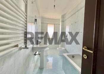Bagno - Three-room apartment VIA GIORDANO BRUNO
31, Marano di Napoli - photo 26