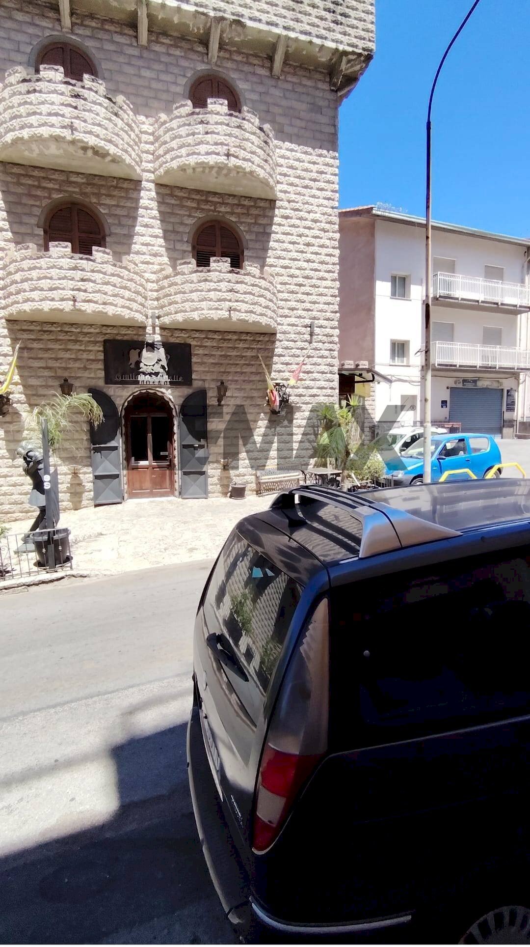 Edificio all\'aperto - Four-room apartment via magistrato pietro merra
14, Montelepre - photo 3