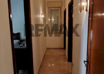 Hall / corridoio - Four-room apartment via magistrato pietro merra
 
14, Montelepre - photo 30