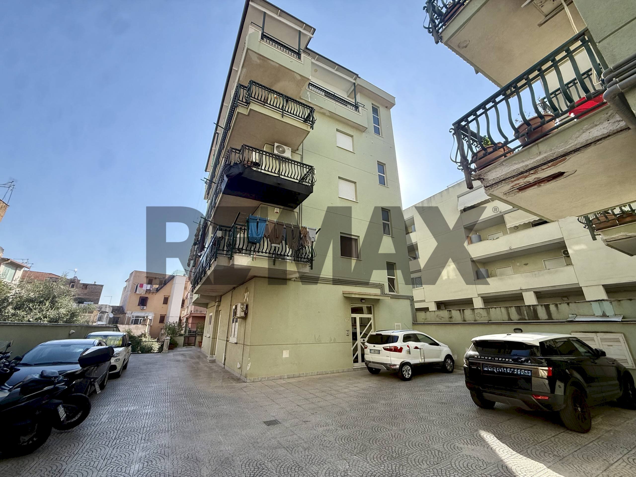 Edificio all\'aperto - Trilocale viale europa
 
62 A, Villabate - foto 1
