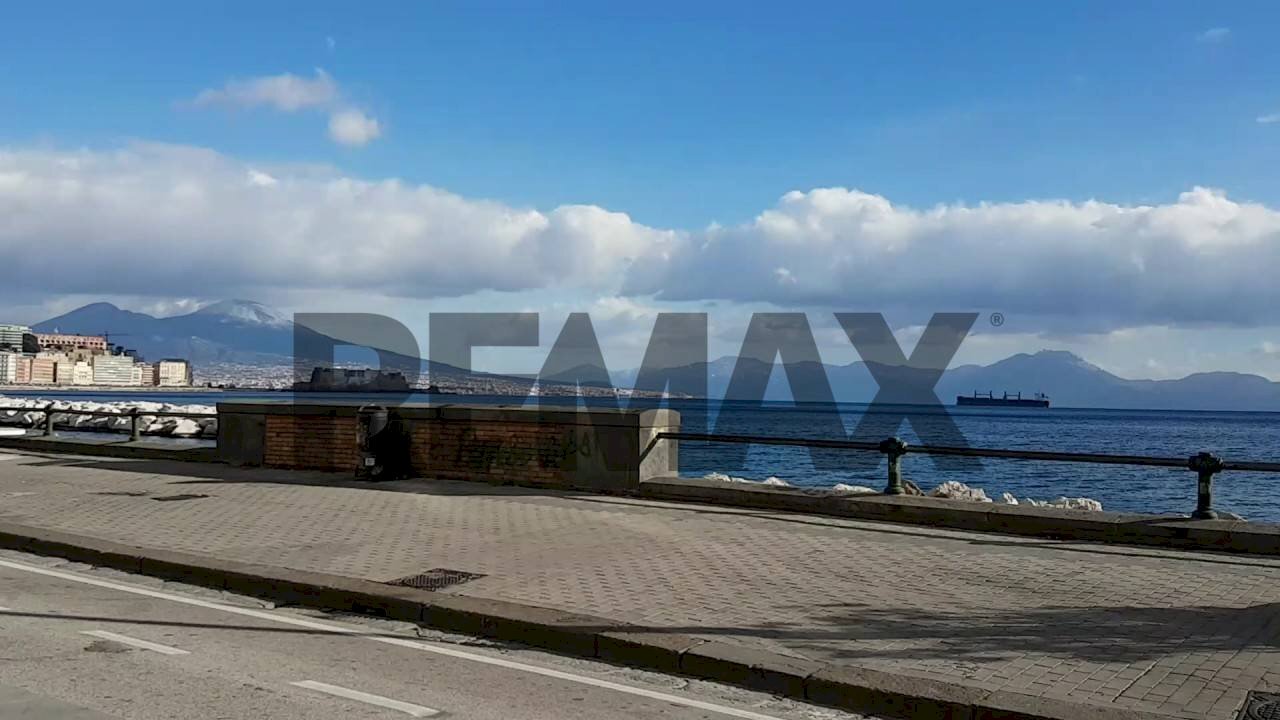 Vista dell\'acqua - Commercial Activity Riviera di Chiaia
115, Napoli - photo 3