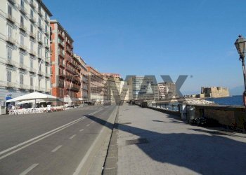 Edificio all\'aperto - Commercial Activity Riviera di Chiaia
115, Napoli - photo 6