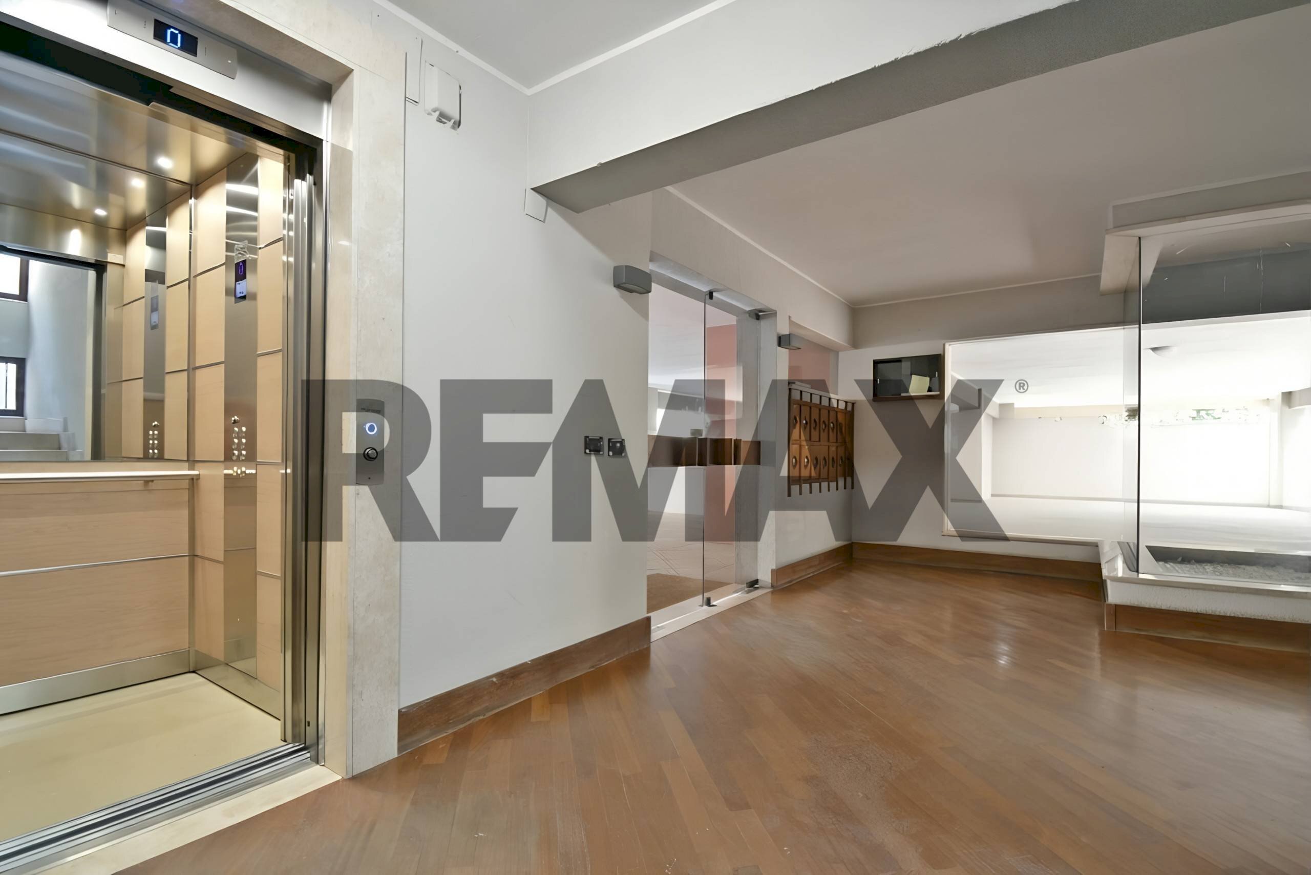 Ricezione / Lobby - Quadrilocale Via Gerolamo Fracastoro
23, Cagliari - foto 3