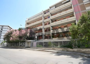 Edificio all\'aperto - Quadrilocale Via Gerolamo Fracastoro
23, Cagliari - foto 1