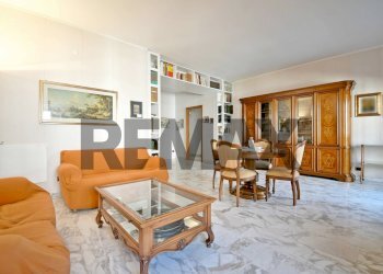 Sala da pranzo - Quadrilocale Via Gerolamo Fracastoro
23, Cagliari - foto 5