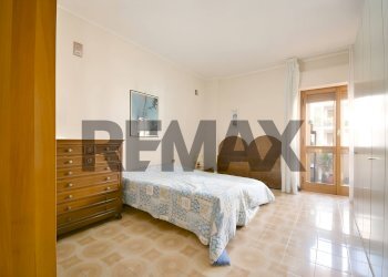 Camera / camera da letto - Quadrilocale Via Gerolamo Fracastoro
23, Cagliari - foto 18