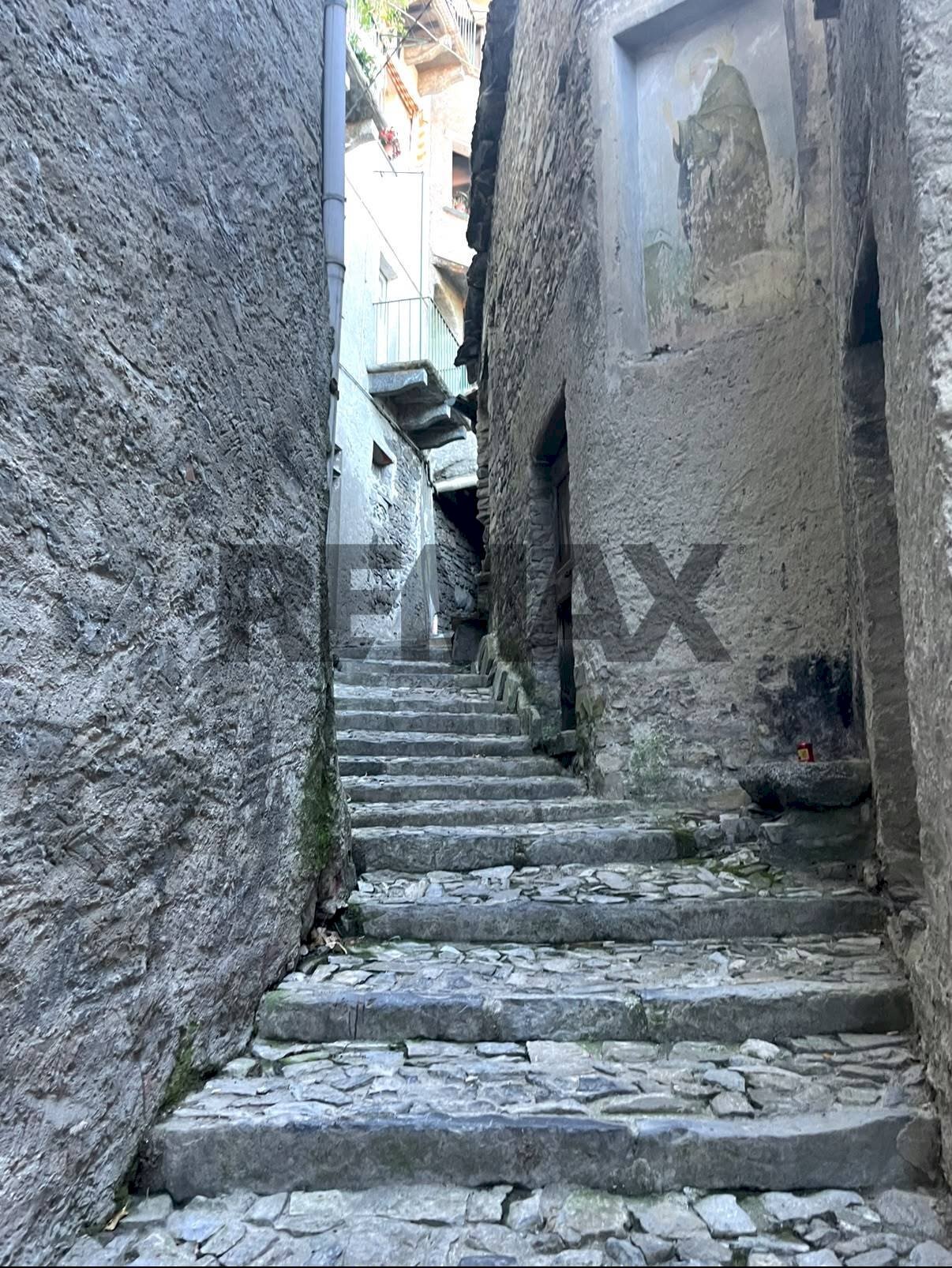 Scale - Quadrilocale Via Canzaga
61, Pognana Lario - foto 3