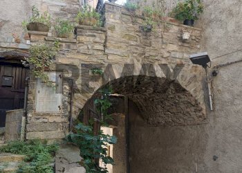Edificio all\'aperto - Quadrilocale Via Canzaga
 
61, Pognana Lario - foto 2