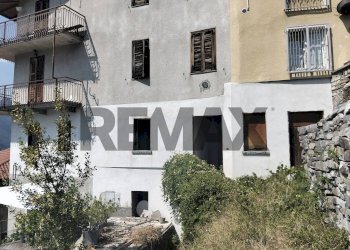 Edificio all\'aperto - Quadrilocale Via Canzaga
 
61, Pognana Lario - foto 6