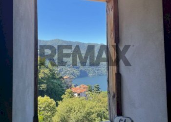 Vista delle montagne - Quadrilocale Via Canzaga
 
61, Pognana Lario - foto 15