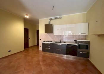 Cucina - Bilocale via Roma, 3, Paruzzaro - foto 1