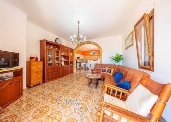 Salone - Villa via Ischia, Taviano - photo 29