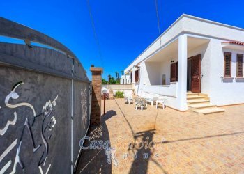 Patio esterno - Villa via Ischia, Taviano - photo 37