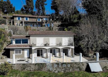 Facciata - Villa via Spiaggia del Lago, Castel Gandolfo - foto 1