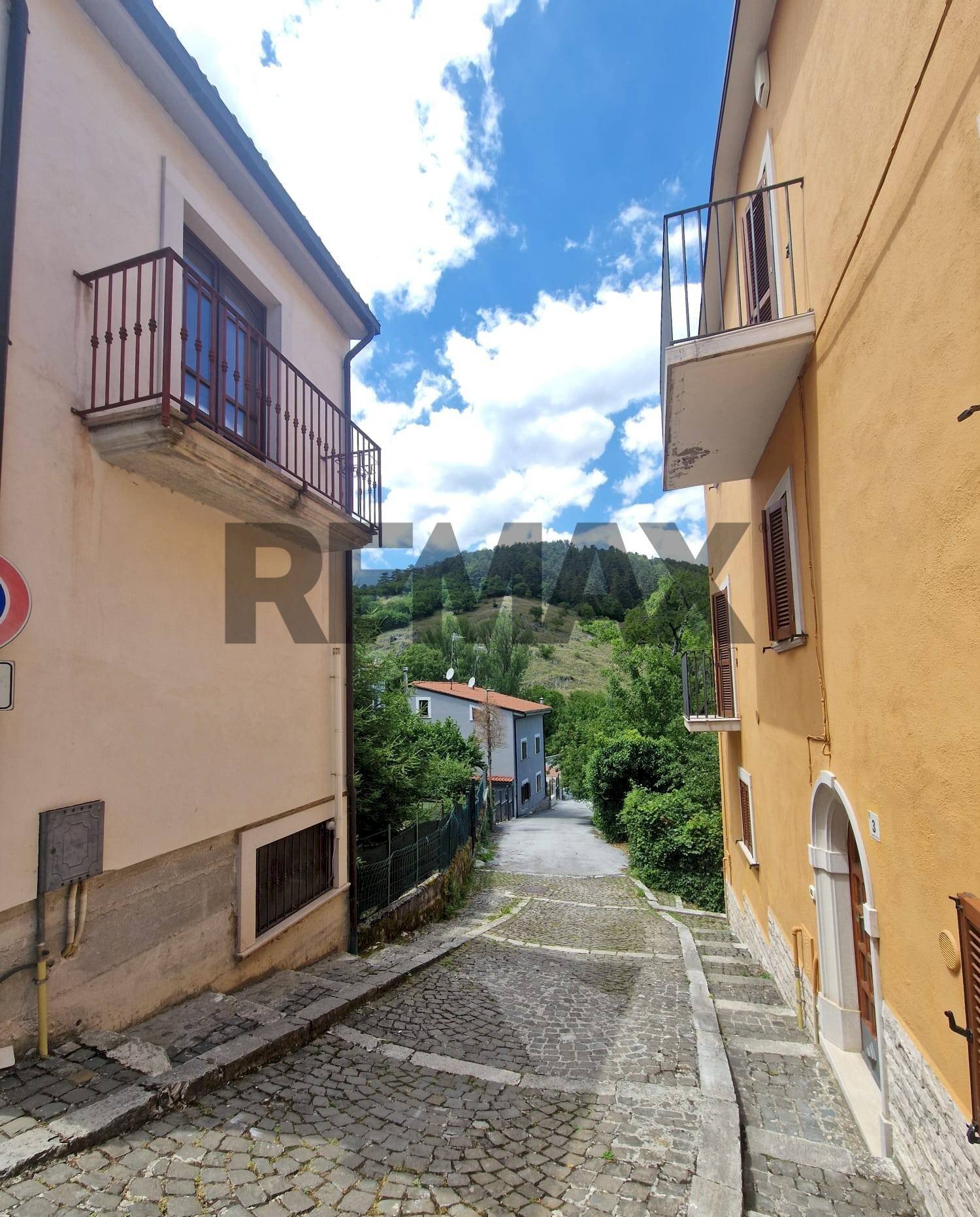 Edificio all\'aperto - Independent house Via De Amicis
 
6, Alfedena - photo 3