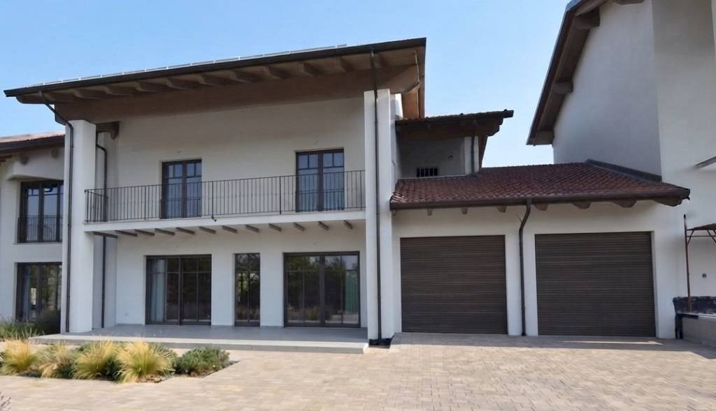 Facciata - Villa a Schiera strada di Roracco, 26, Villanova Mondovì - foto 2