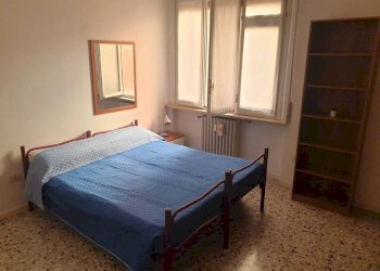 Camera da letto - Three-room apartment Borgo Zaccagni, 3, Parma - photo 1