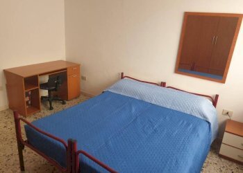 Camera da letto - Three-room apartment Borgo Zaccagni, 3, Parma - photo 2