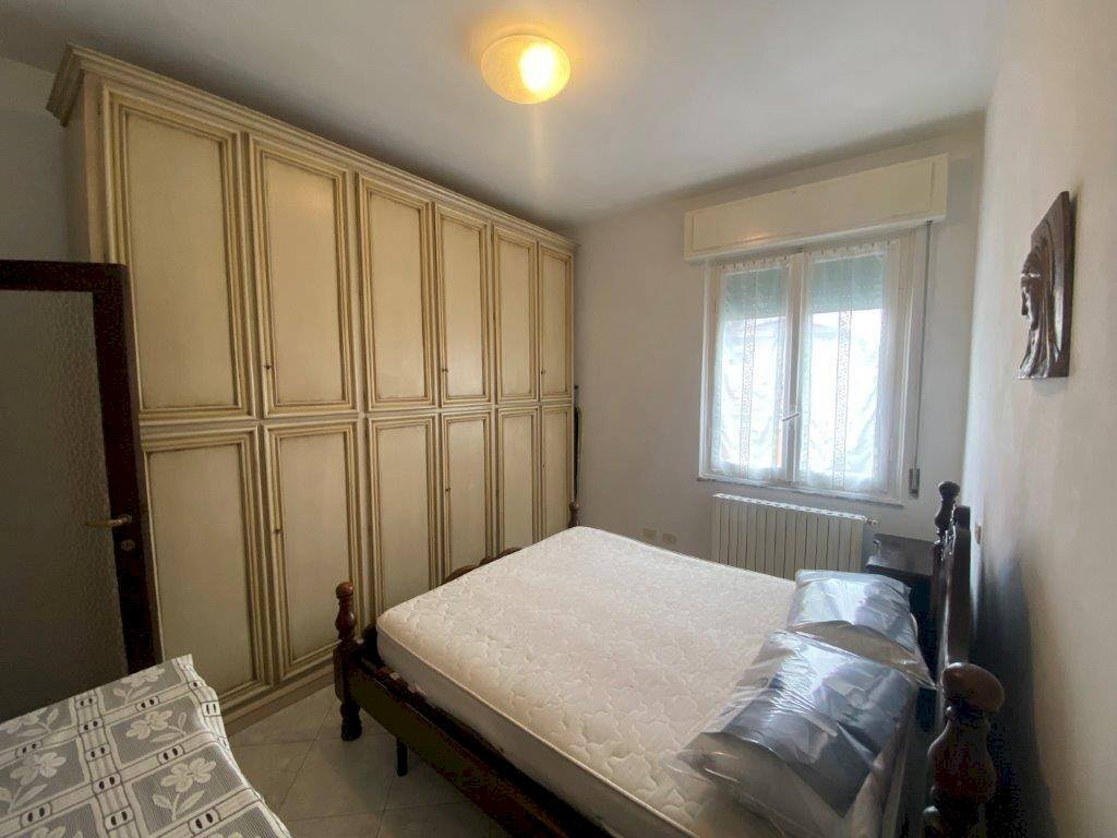 Camera da letto - Three-room apartment via Cufra, 1, Parma - photo 2