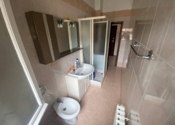 Bagno - Three-room apartment via Cufra, 1, Parma - photo 14