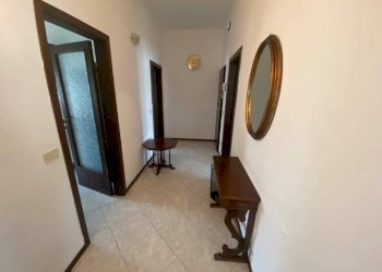 Corridoio - Three-room apartment via Cufra, 1, Parma - photo 17