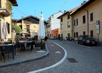Zona - Three-room apartment via Ponzello, 7, Sesto Calende - photo 3