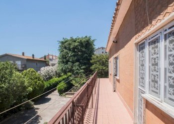 Balcone - Villa via Luigi Pietracqua, Roma - foto 3