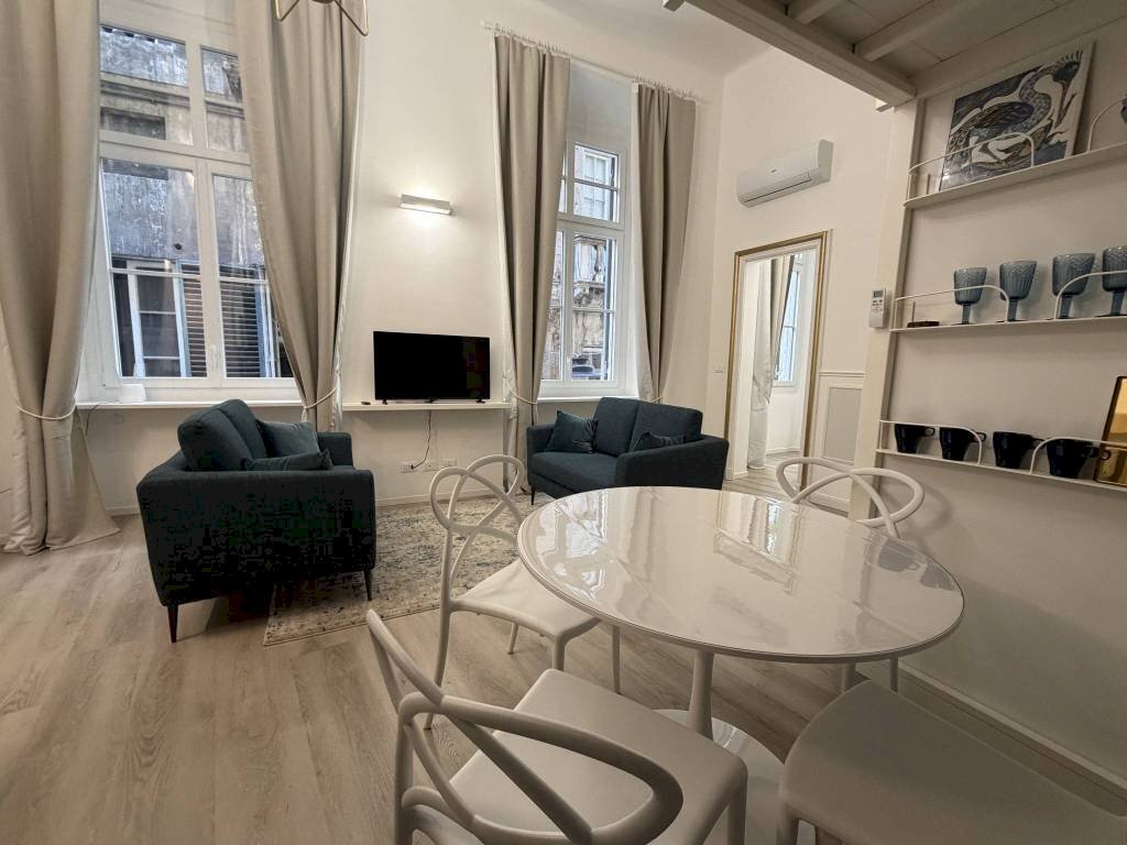 Salone - Four-room apartment via Luccoli, 17, Genova (neighborhood Centro Storico) - photo 2