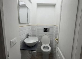 Bagno - Four-room apartment via Luccoli, 17, Genova (neighborhood Centro Storico) - photo 15