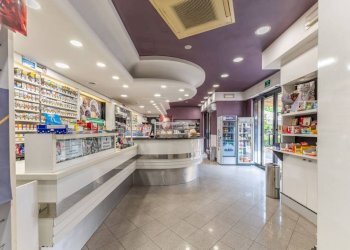 Interno non residenziale - Shop via Pasquale Baffi, Roma - photo 3