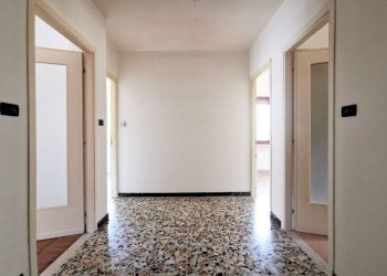 Corridoio - Casa indipendente via Borgo Nuovo, 52, Germagnano - foto 9