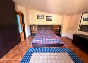 Camera da letto - Villa via Camerano, 6, Montaldo di Mondovì - foto 9