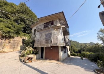 Facciata - Villa via Camerano, 6, Montaldo di Mondovì - foto 33